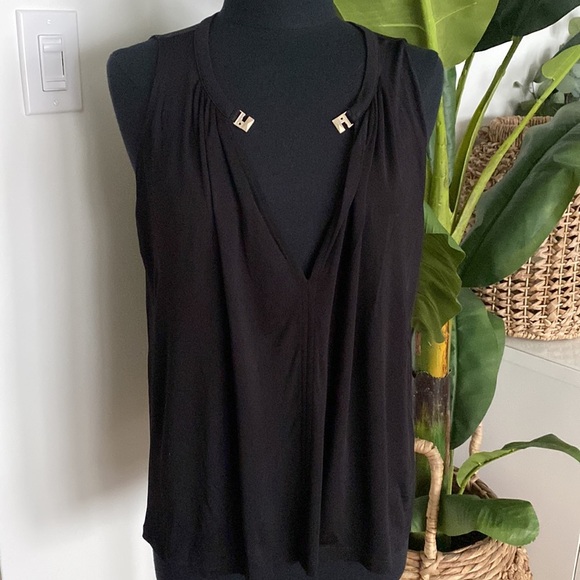 H&M sleeveless Top with gold buckle Sz L - Picture 3 of 7